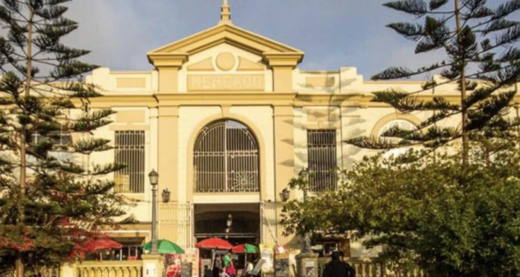 Explosión de gas en el Mercado Central de Antofagasta deja a dos mujeres heridas