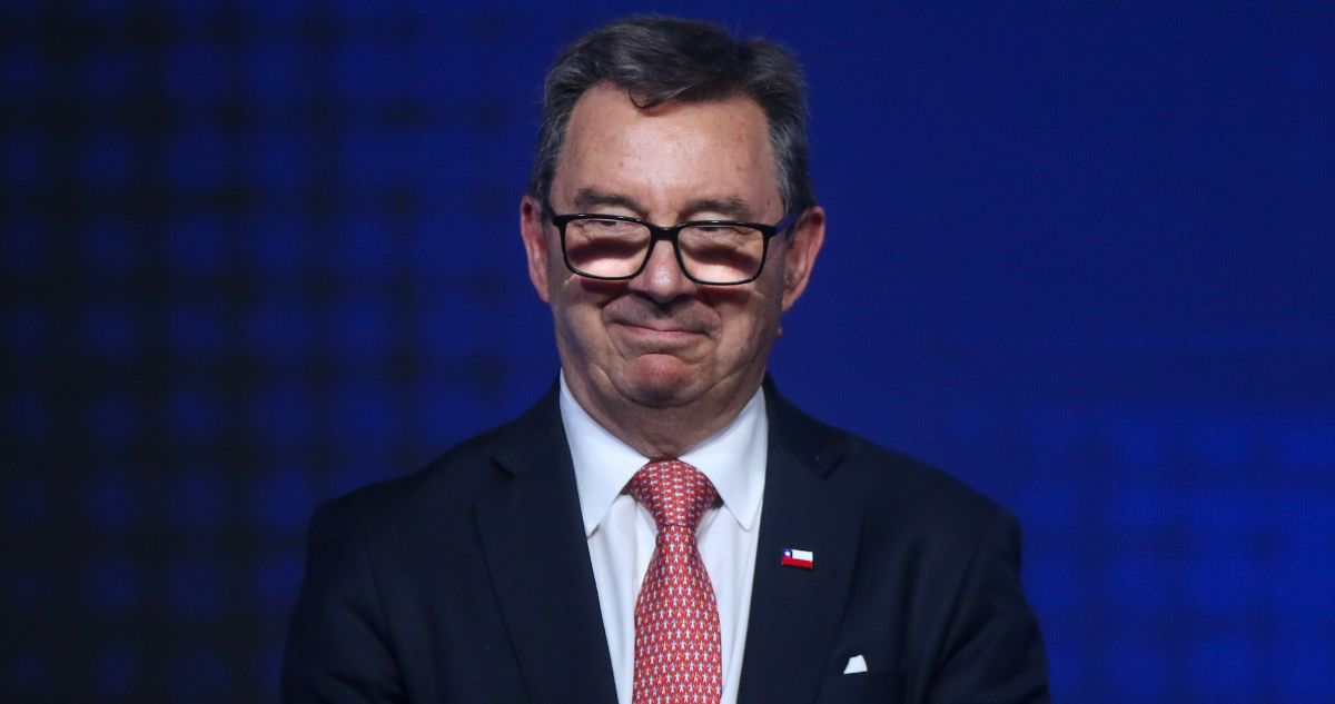 Futuro ministro de Defensa y su rol como abogado de Pinochet: “El país tiene que mirar hacia adelante”