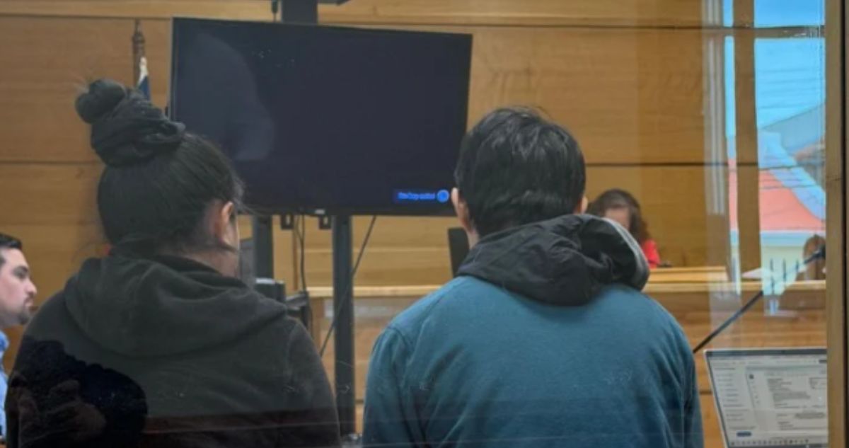 Formalizan a adolescente por lesiones graves a menor en Punta Arenas: todo comenzó por tocar un timbre