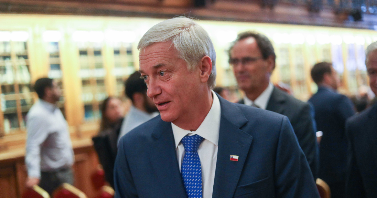 Cadem: 67% aprueba última gira de Kast y 38% cree que reunión más importante fue con Nayib Bukele