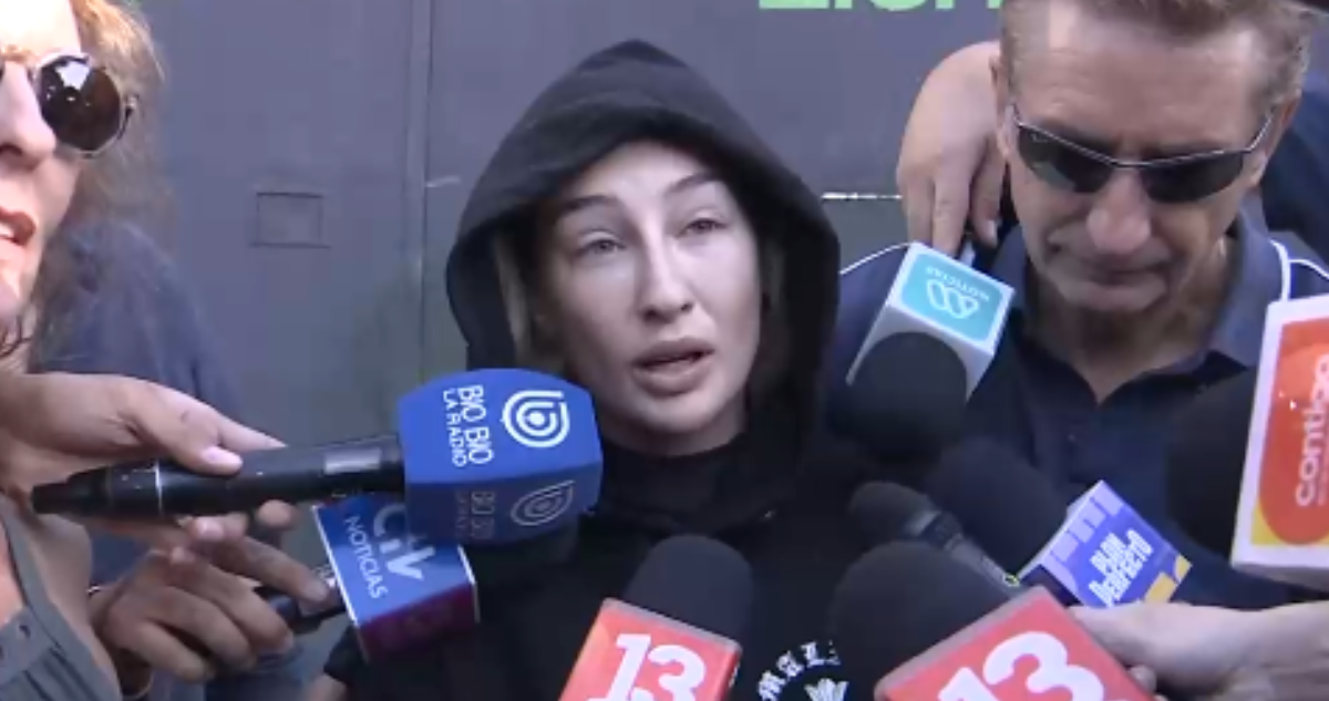 Foto de Fran Maira saliendo del Centro de Justicia