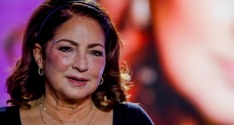 Gloria Estefan por situación en EEUU