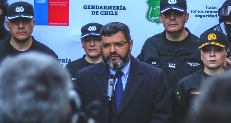 Gobierno confirma que dos reos no fueron hallados en conteo en ex Penitenciaría y advierte sanciones