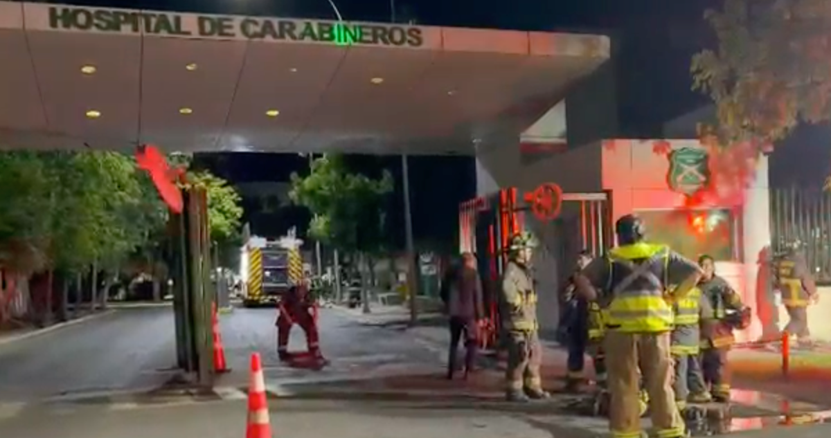 Emergencia en el Hospital de Carabineros: Bomberos concurrió por derrame de sustancias peligrosas