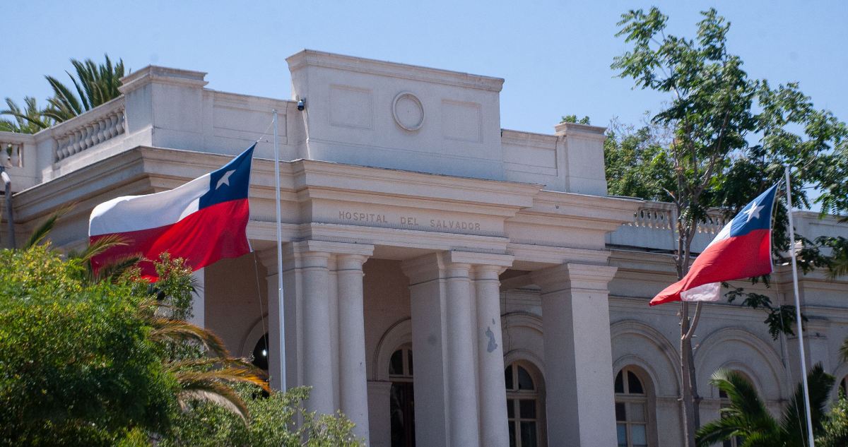 Hospital del Salvador debe pagar $70 millones a familia de paciente que murió por úlcera mal cuidada