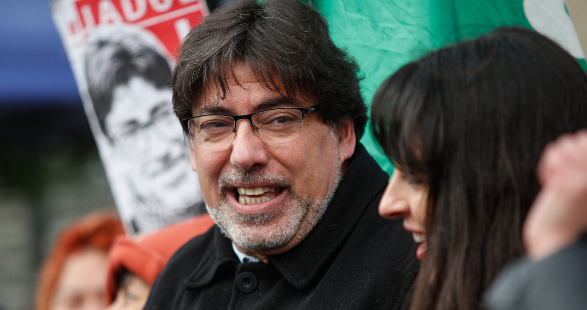 Daniel Jadue habla con medio de EE.UU y dice que lo castigaron por desafiar el modelo y asegura que volverá a la política