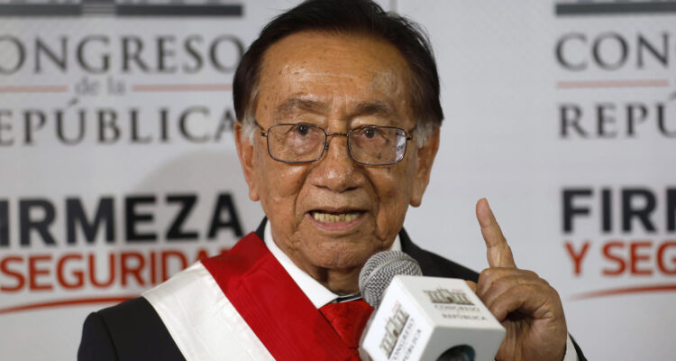 De 83 años e investigado por corrupción: quién es José María Balcázar, el nuevo presidente de Perú