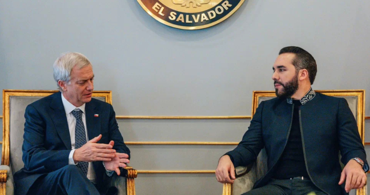 Reunión de Kast y Bukele