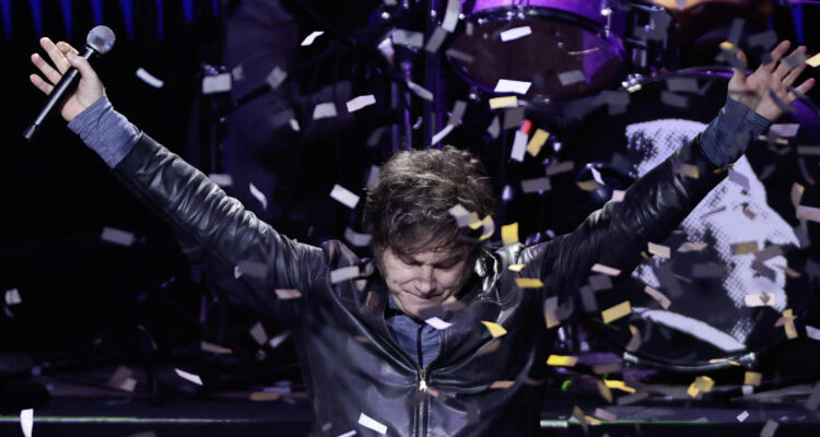 La actividad económica de Argentina sorprende tras crecer un 4,4% en 2025: Milei celebra