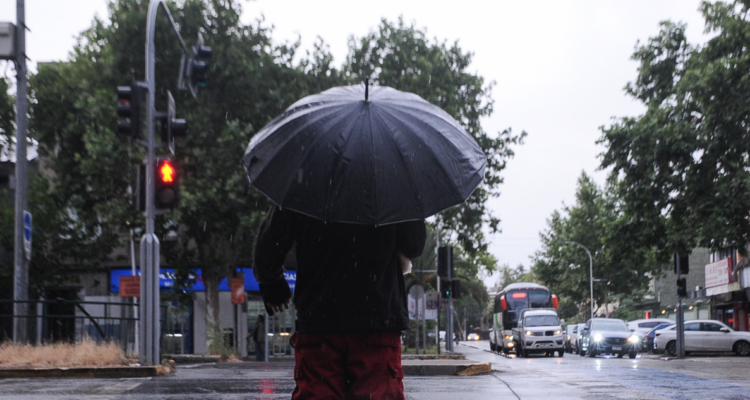 DMC pronostica lluvias en 4 regiones entre este domingo y lunes: vendrían con vientos de hasta 60 km/h