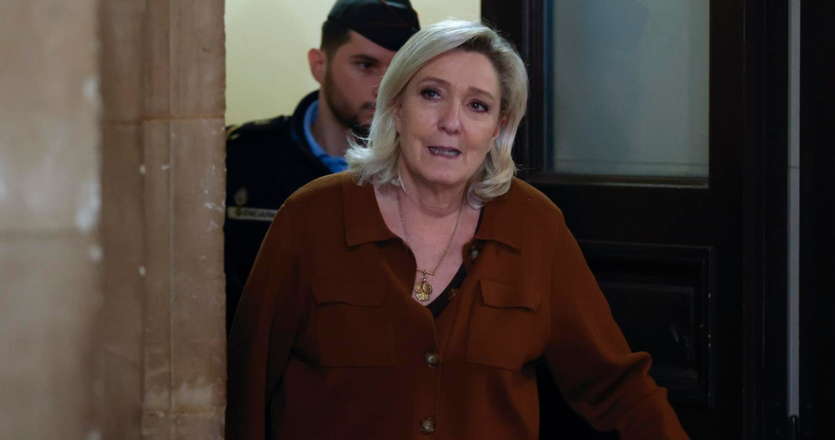 Marine Le Pen abandonó el tribunal sin hacer declaraciones