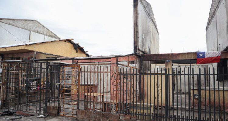 Minvu anuncia subsidio para damnificados del megaincendio en Bío Bío: beneficio es de $70 millones