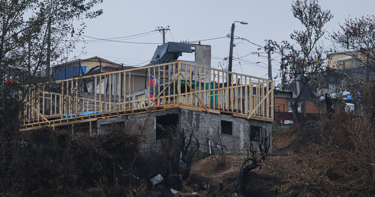Megaincendio: alcaldes de Penco y Tomé piden a Gobierno agilizar entrega de viviendas de emergencia