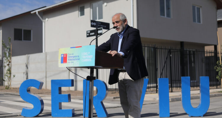 Montes descarta cifras “infladas” en medio de críticas de la UDI por Plan de Emergencia Habitacional