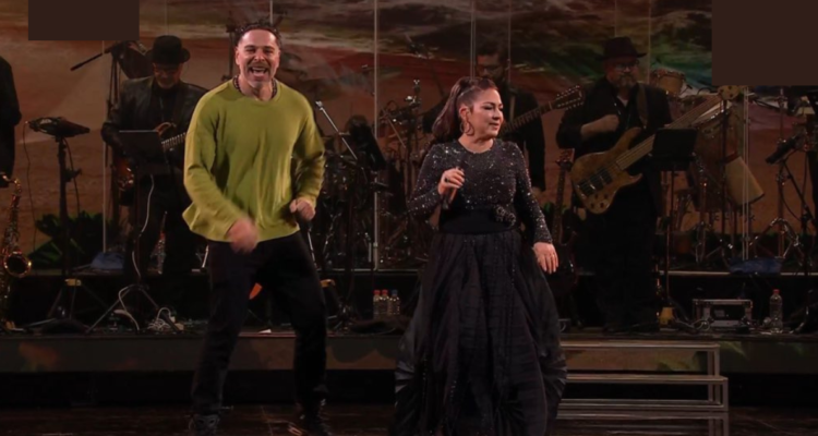 Neme bailando con Gloria Estefan