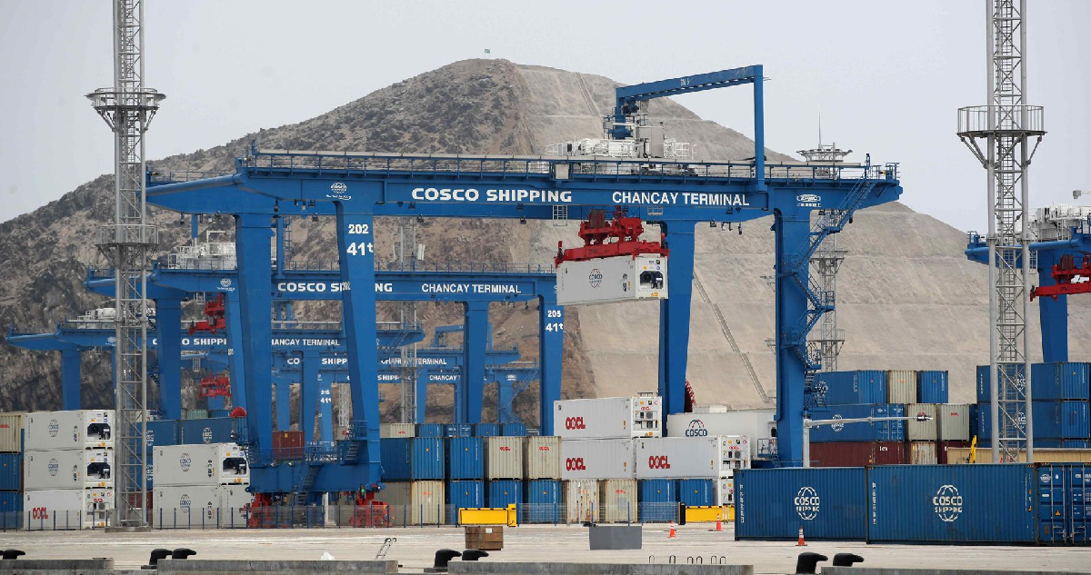Perú tacha de “inaceptable” que le prohíban fiscalizar megapuerto construido por naviera china Cosco