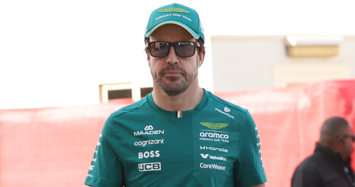 Piloto de Fórmula 1 Fernando Alonso en Aston Martin