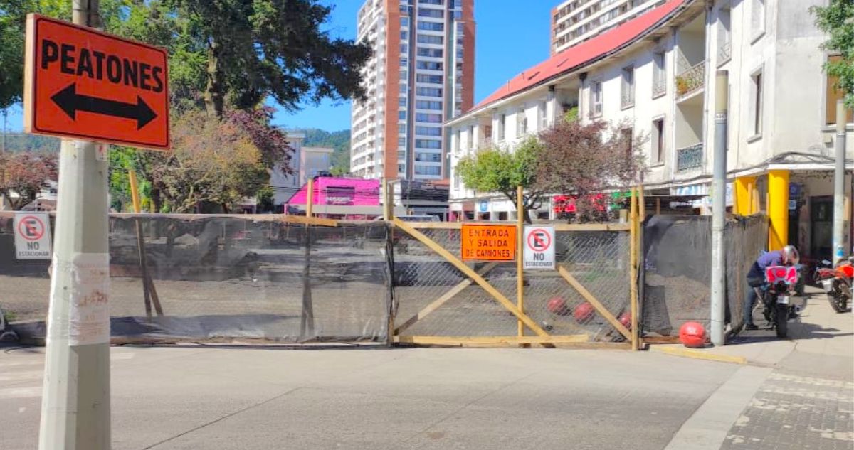 Retraso en obras de Plaza Perú genera preocupación en vecinos: trabajos debían terminar esta semana