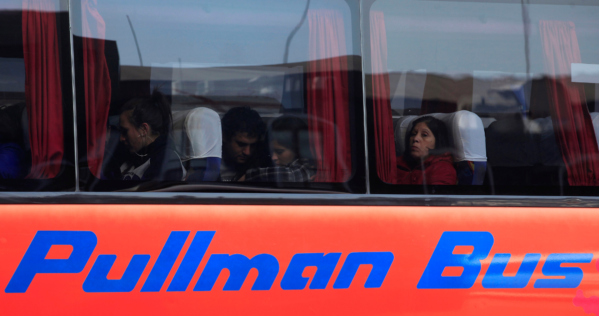 Por cotizaciones impagas querella por $19 mil millones destapa crisis interna de Pullman Bus