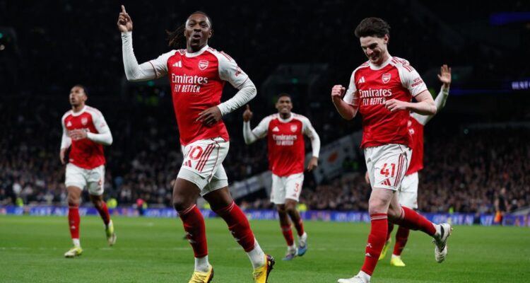 Arsenal humilló a Tottenham en el derby de Londres.