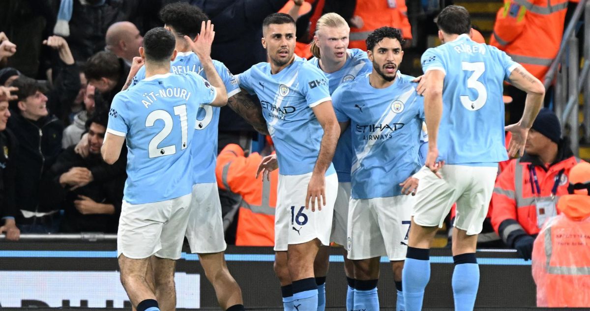 Manchester City derrotó a Newcastle y se acerca al Arsenal en la Premier League.