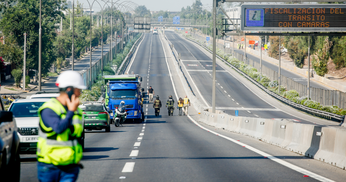 Producto de la explosión en la RM: continúa el corte de ruta tras accidente fatal de camión