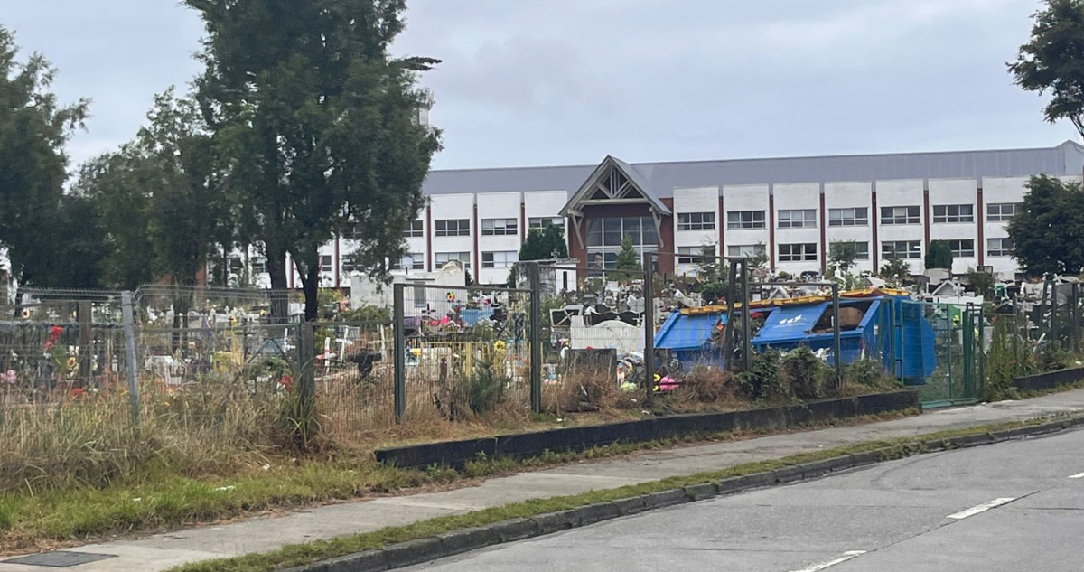 Puerto Montt: Cementerio municipal de calle Sargento Silva deja de recibir funerales definitivamente