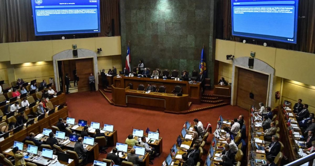 Reforma al sistema político: gobierno da paso a bajar a 0,3% umbral de firmas para constituir partidos