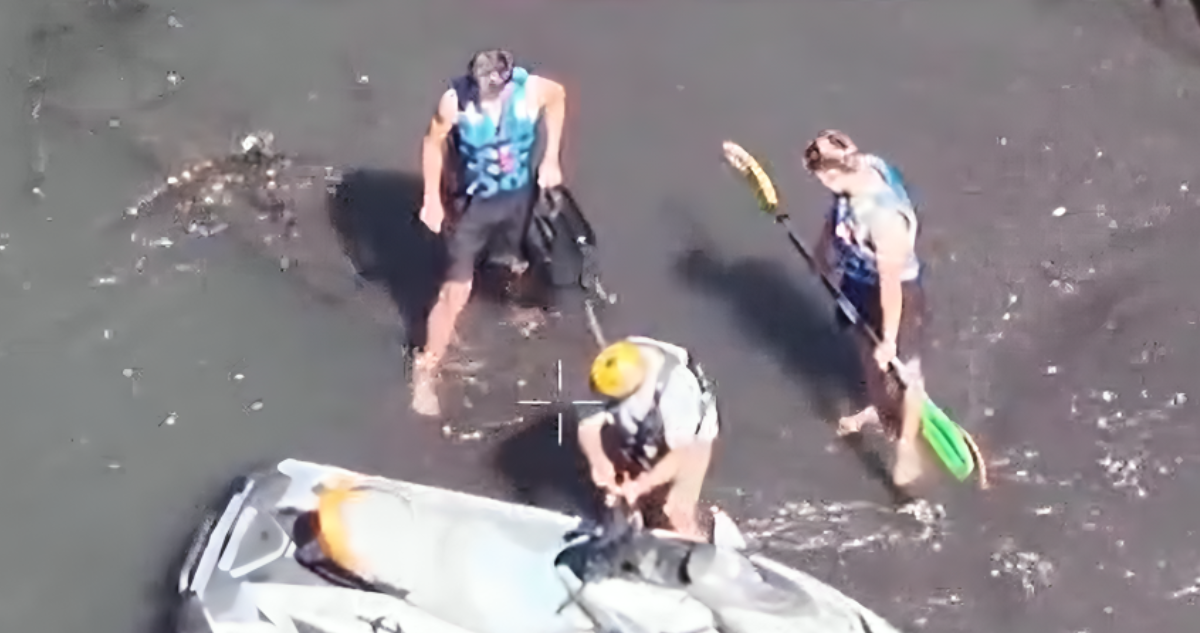 Rescatan a dos jóvenes kayakistas en Río Plata de Pucón y alertan por riesgos de accidentes acuáticos