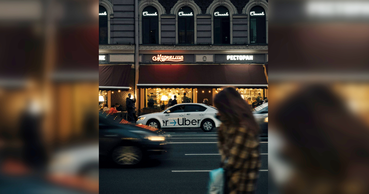 Uber planea una megainversión para construir estaciones de recarga de vehículos autónomos en EEUU