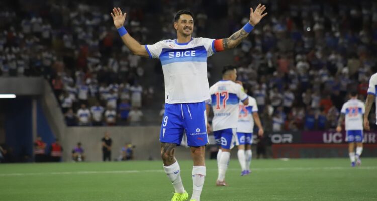 Fernando Zampedri lideró triunfo de Universidad Católica sobre Coquimbo Unido.