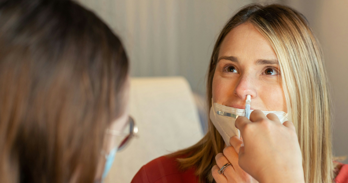 Foto referencial para ilustrar nota sobre la vacuna nasal para la gripe aviar