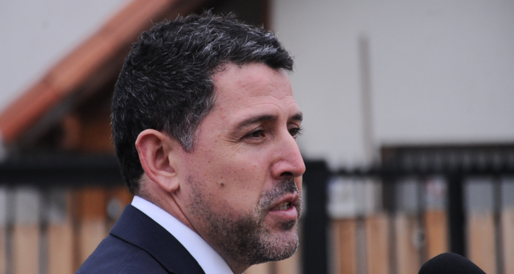 “Te sacaremos la ctm”: alcalde de La Florida denuncia amenazas tras retiro de carteles