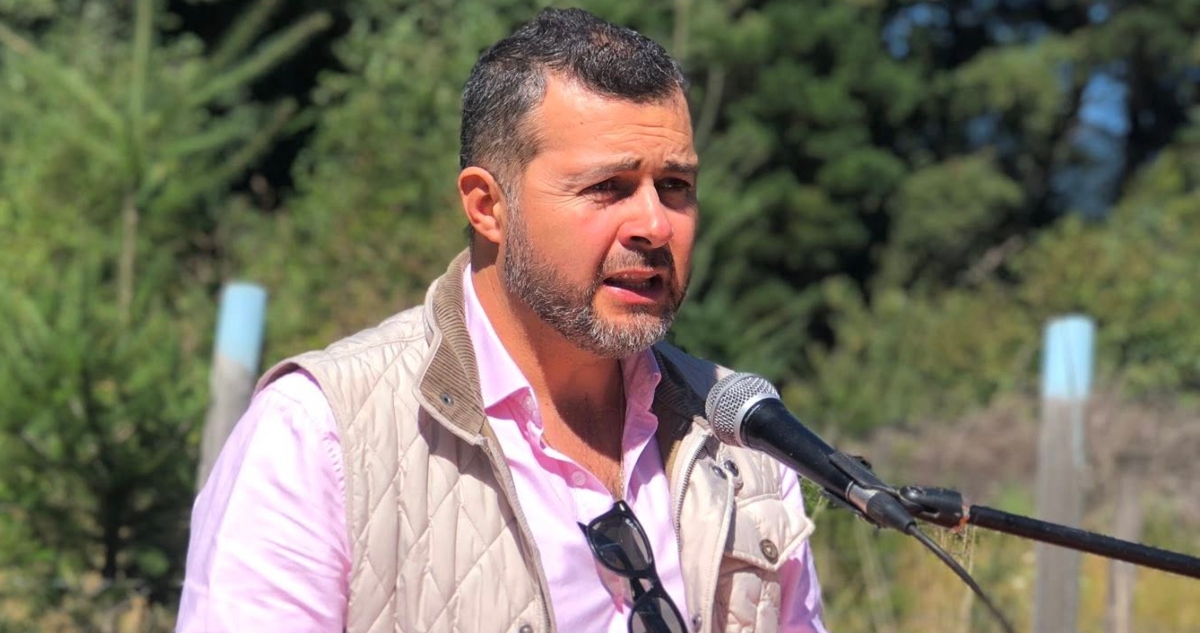 Condenan a exfuncionario que arrancó oreja a alcalde de Melipeuco