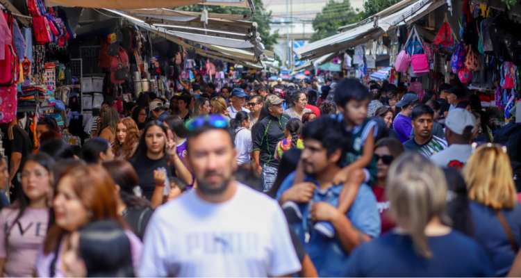 Súper lunes: barrio Meiggs registra una alta cantidad de público y de comercio en zonas recuperadas