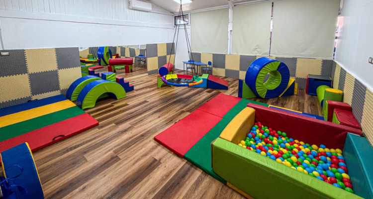 Escuela de Lota tiene primera sala sensorial en establecimiento público: inversión fue de $3 millones