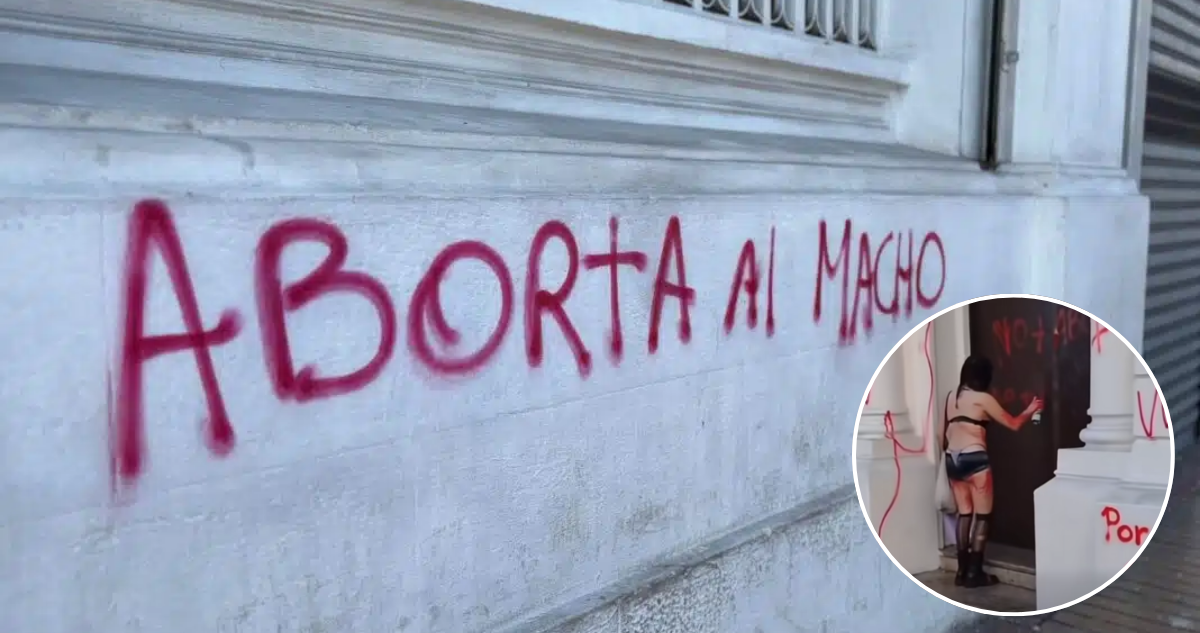 Detienen a dos mujeres por realizar rayados en Catedral de Antofagasta en manifestación del 8M