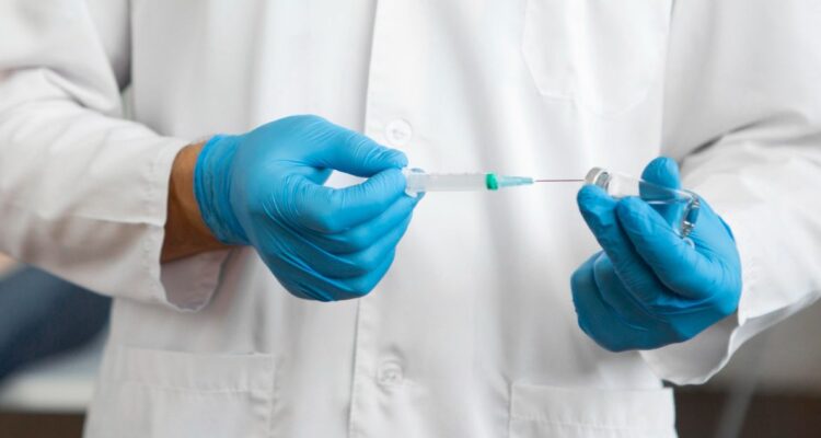 Ginecólogo neerlandés con enfermedad hereditaria engendró 16 hijos inseminando con su propio semen