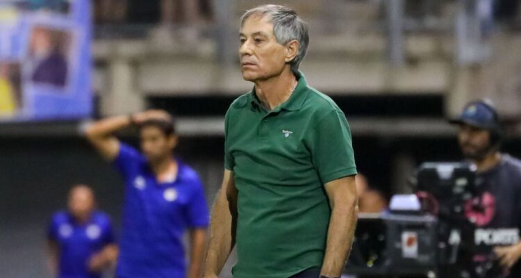 Ariel Holan dirigirá a Cerro Porteño en Copa Libertadores.