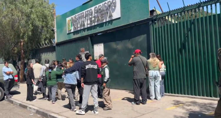 Estudiante realiza brutal ataque armado contra estudiantes y docentes en un colegio de Calama