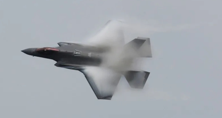 Polonia moviliza aviones de combate tras ataques rusos en el oeste de Ucrania