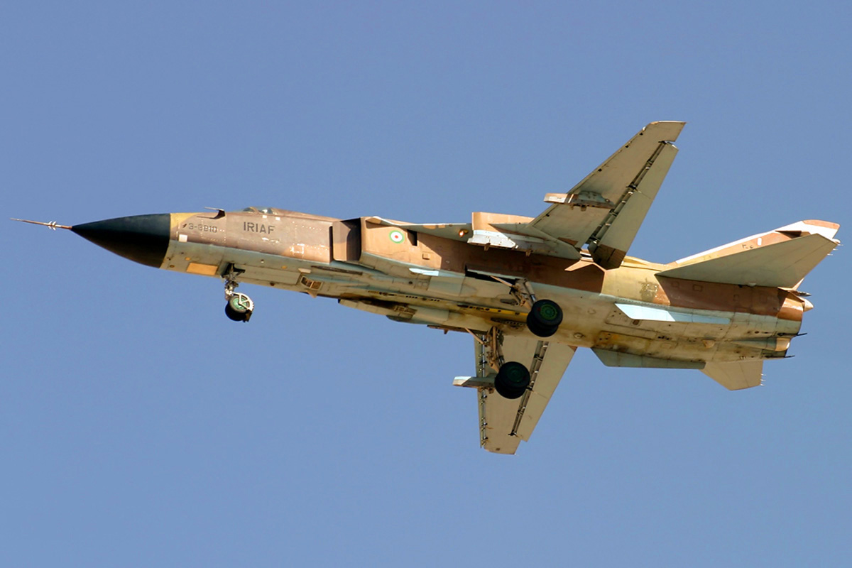 Imagen de contexto de un Sukhoi SU-24 de la Fuerza Aérea de la República Islámica de Irán