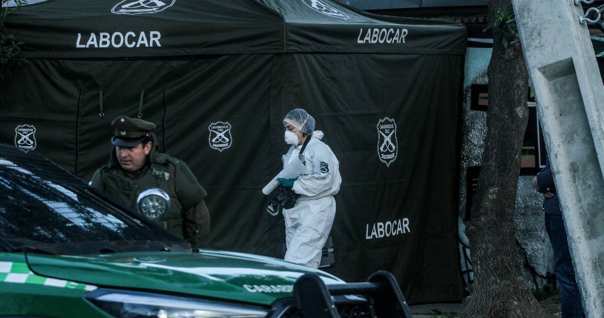 Balacera en Los Ángeles deja dos hombres muertos: atacantes dispararon desde una camioneta