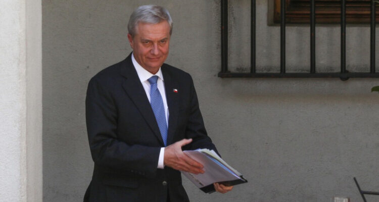 Bloomberg: un “golpe de realidad” está tocando las expectativas del mercado sobre el gobierno de Kast