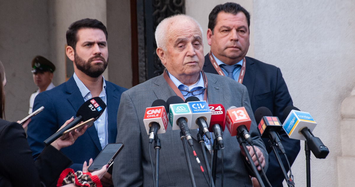 Camioneros no descartan movilizaciones por alza del diésel y fijan reunión clave para el lunes