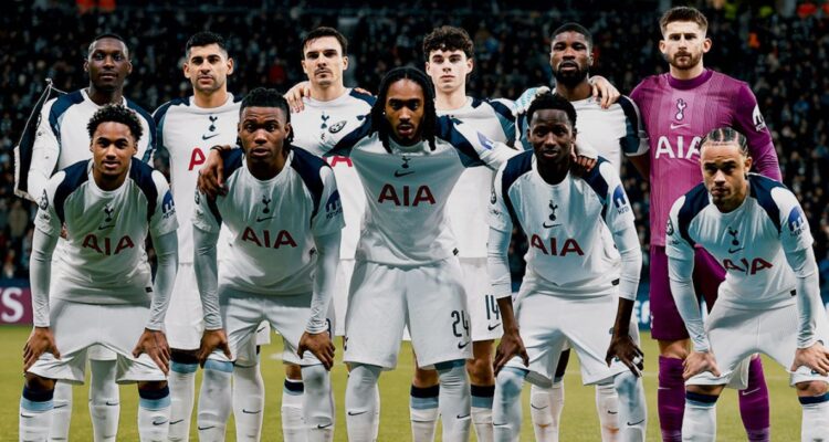 Tottenham fue castigado por saludos nazis de sus hinchas en Alemania.