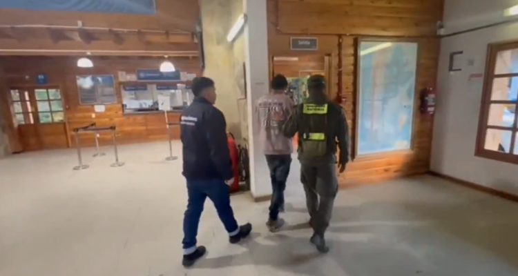 Chileno es detenido en Argentina tras ingresar por un paso ilegal: estaba con arraigo nacional