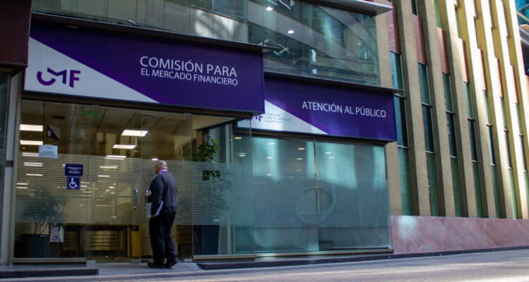 CMF sanciona a una cooperativa que cobró créditos con un interés por sobre la tasa permitida