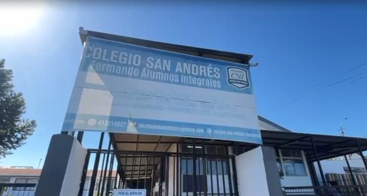 Colegio San Andrés estudiante con cuchillo