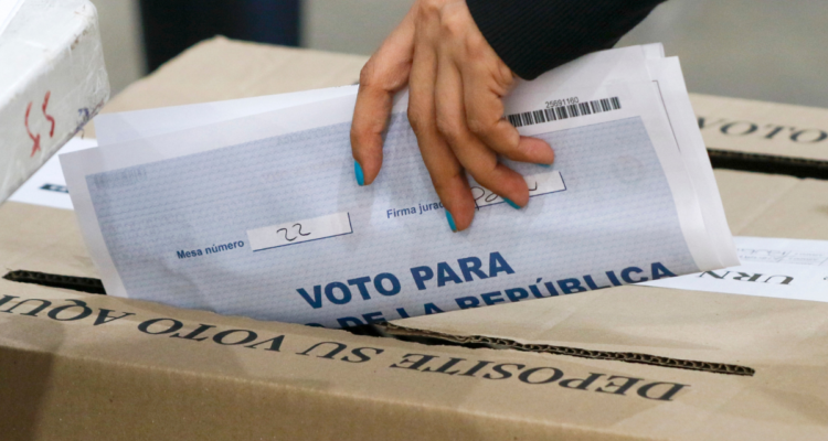 Los partidos de Petro y Uribe serán las principales fuerzas del Senado colombiano